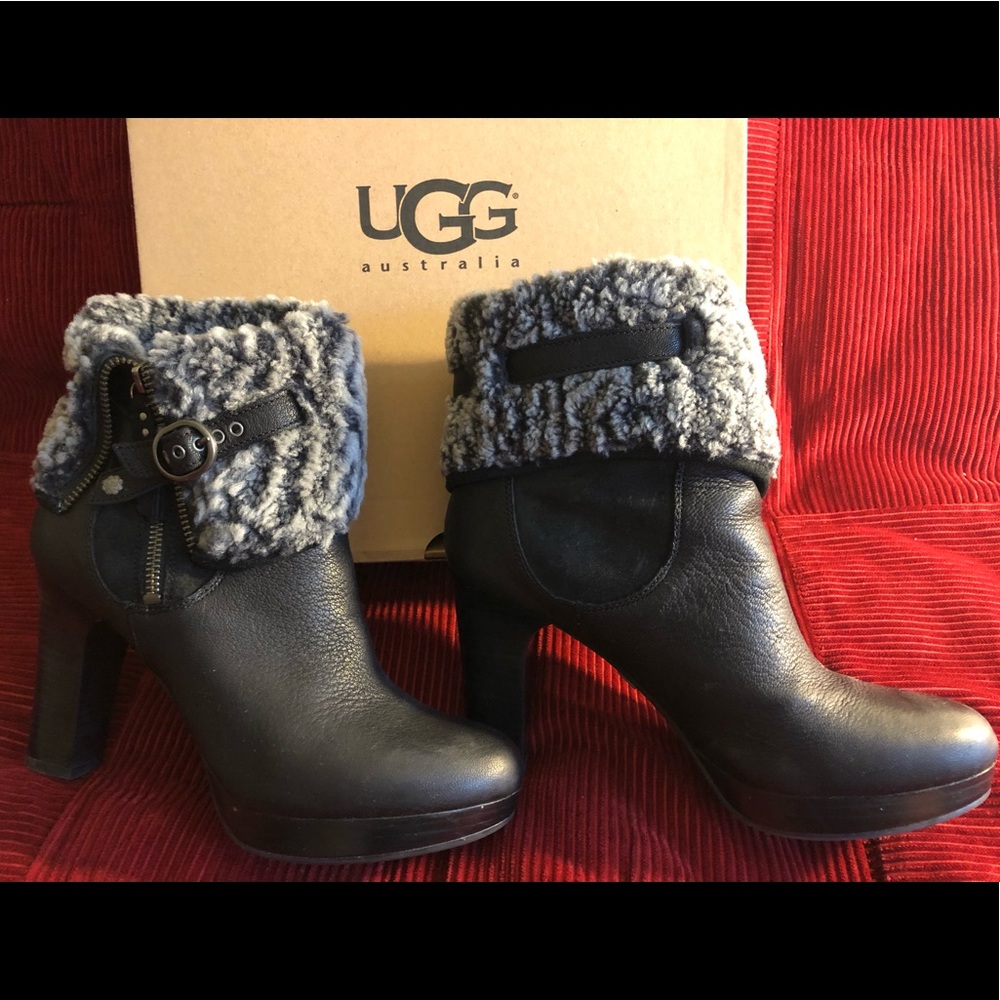 UGG  sheepskin ankle boots size 8.5 black leather